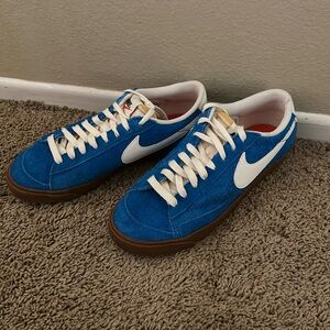 Nike Women’s Blazer Low Blue US 9